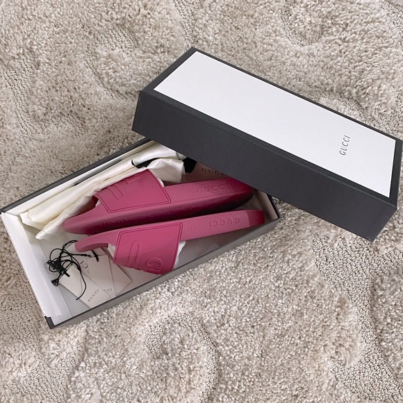 Gucci Pursuit Hot Pink Fuchsia Slide Sandal (8) Like New! - Picture 4 of 11